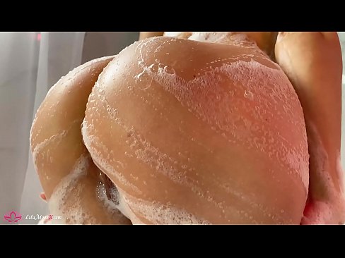 ❤️ Brunetė masturbuoja putytę su vibratoriumi iki intensyvaus orgazmo duše ❤️❌ Anal porno prie mūsų
